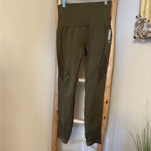 Gymshark Energy Seamless Olive Green Cropped Leggings Women’s Size XS (2-4)